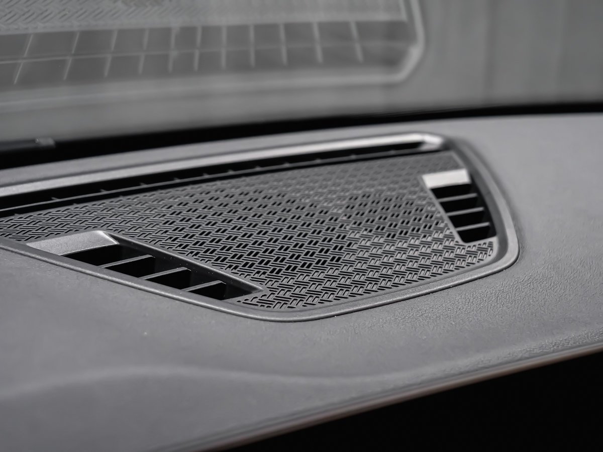 2025 BMW X2 xDrive28i Black Montreal - photo #12