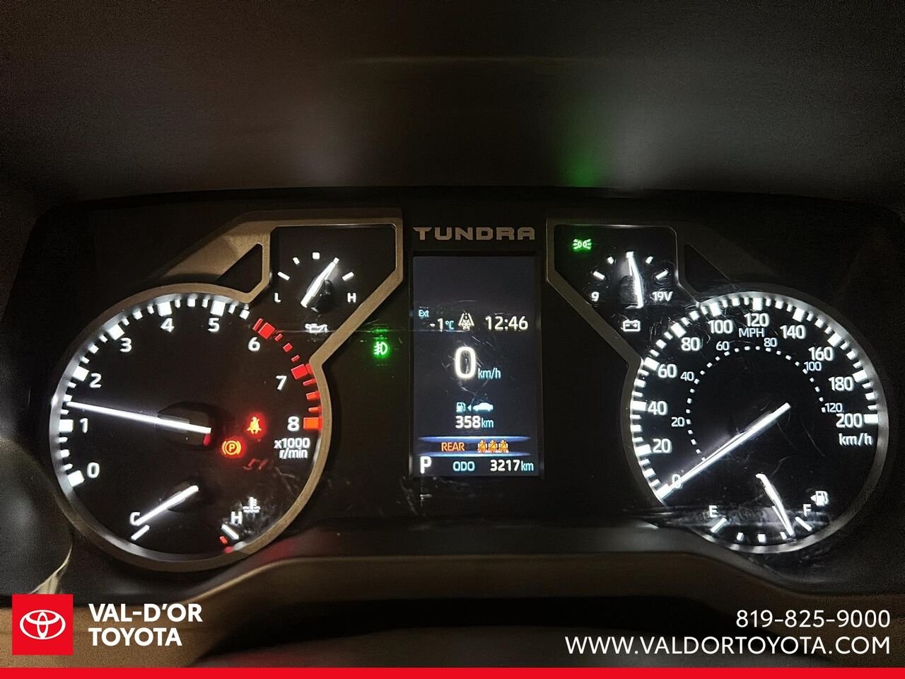 2026 Toyota Tundra SR5 Double Cab 4x4 caisse longue Magnetic Grey Metallic Val-d'Or - photo #12