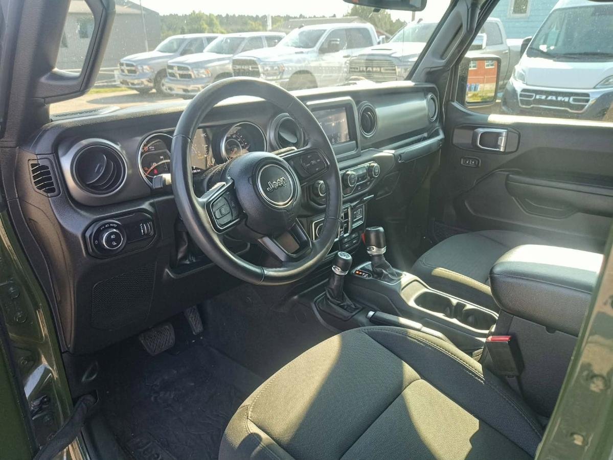Jeep Gladiator 2023 Blanc Nantes - photo #7