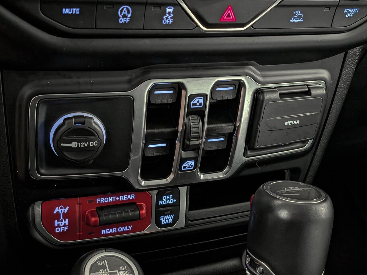 2023 Jeep GLADIATOR Rubicon Ensemble temps froid Bas Kilométrage Black Sherbrooke - photo #15