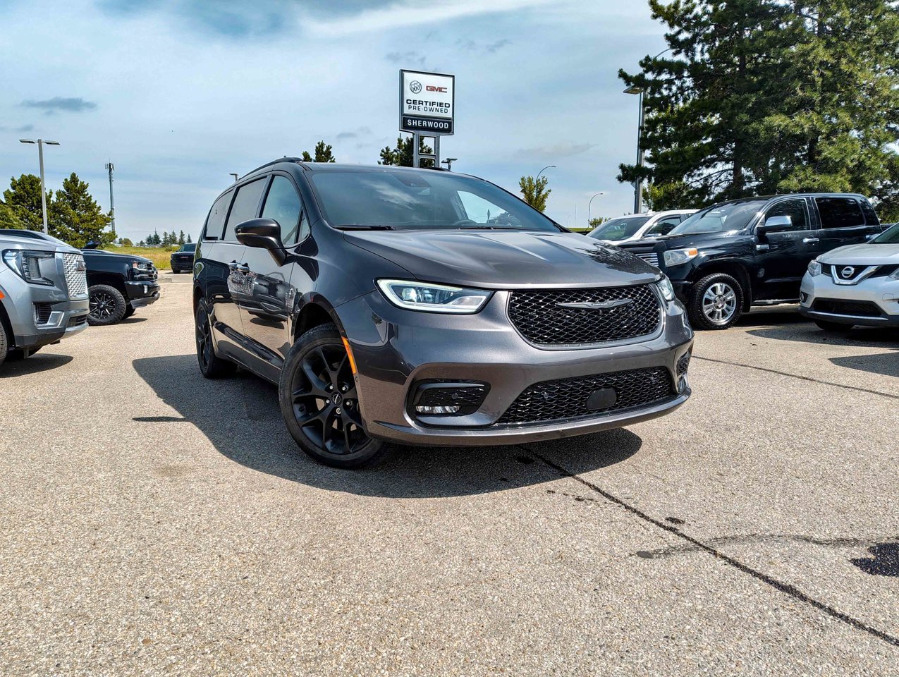 2023 Chrysler Pacifica Touring L AWD Grey Sherwood Park - photo #1