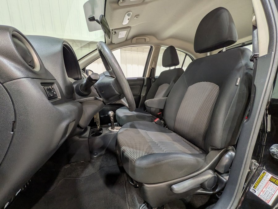 Nissan Micra 4dr HB Man SV 2017 Noir