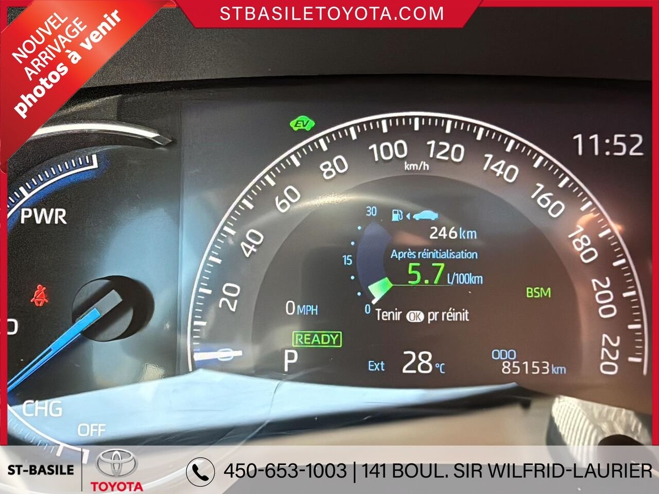 Toyota RAV4 Hybride 2020 Blanc Saint-Basile-le-Grand - photo #9