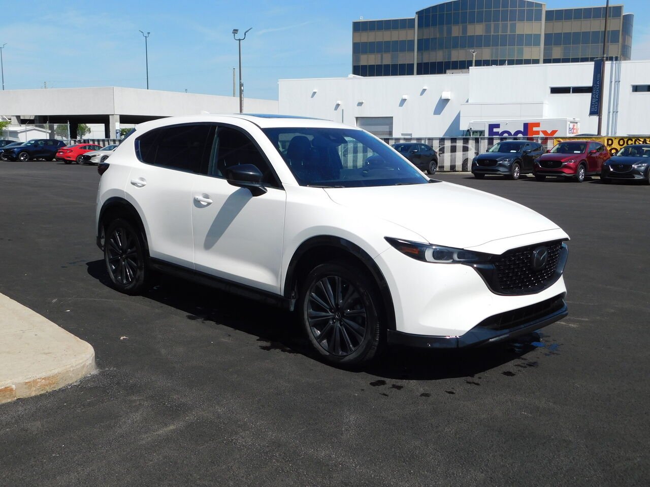 2022 Mazda CX-5 Sport TI White Gatineau - photo #2