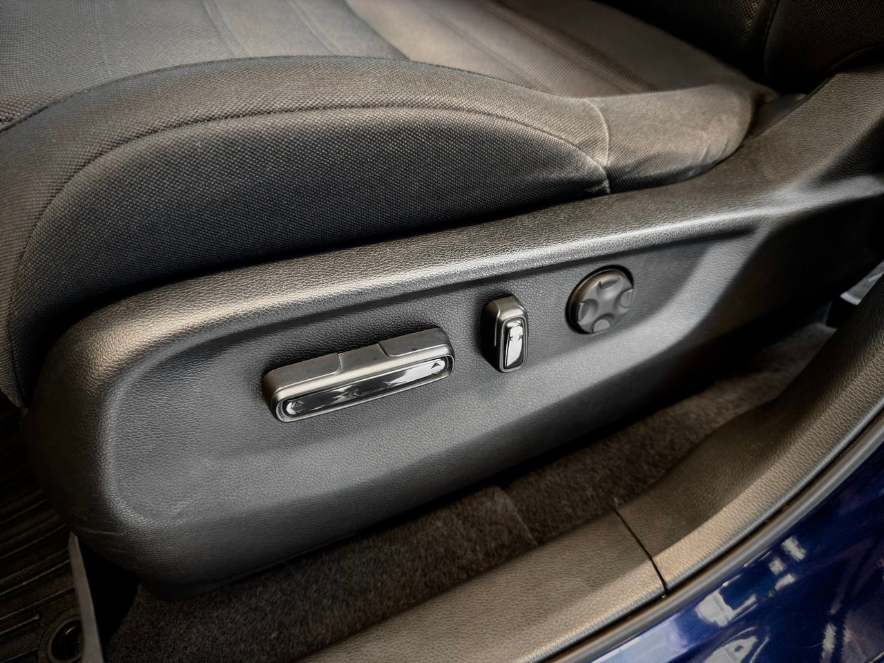 2019 Honda CR-V Blue Notre-Dame-des-Prairies - photo #32