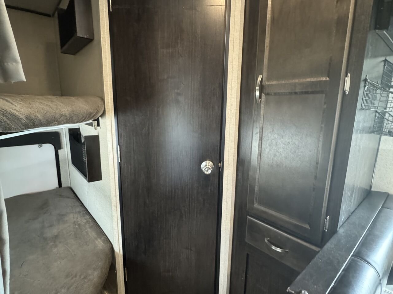 2019 COACHMEN NORTHERN SPIRIT 2342B White Granby - photo #31
