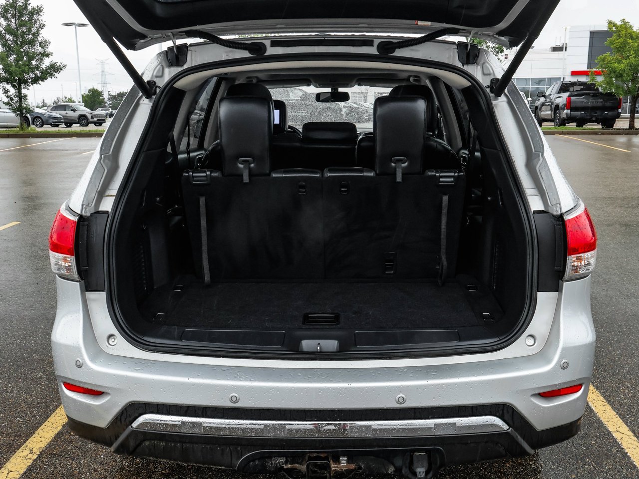 2015 Nissan Pathfinder 4WD 4dr Platinum Grey Sherwood Park - photo #8
