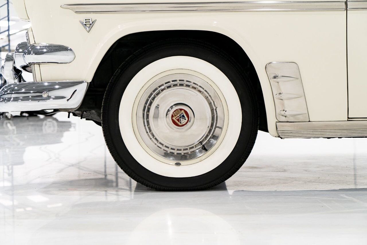 Ford Crestline Skyliner rare glass top long term ownership 1954 Blanc Montréal - photo #56