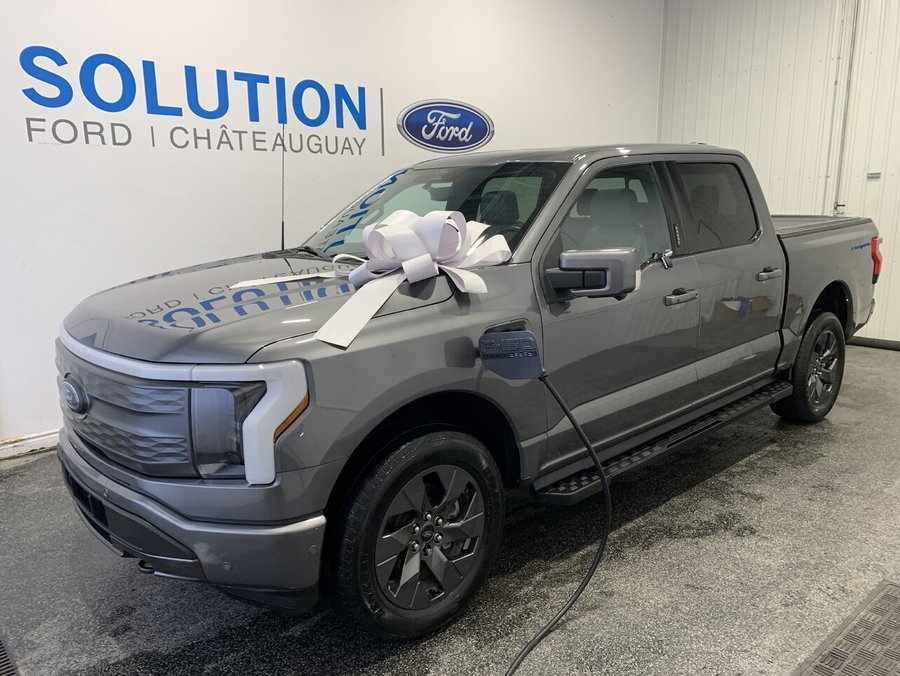 2022 Ford F-150 Lightning 2022 Grey