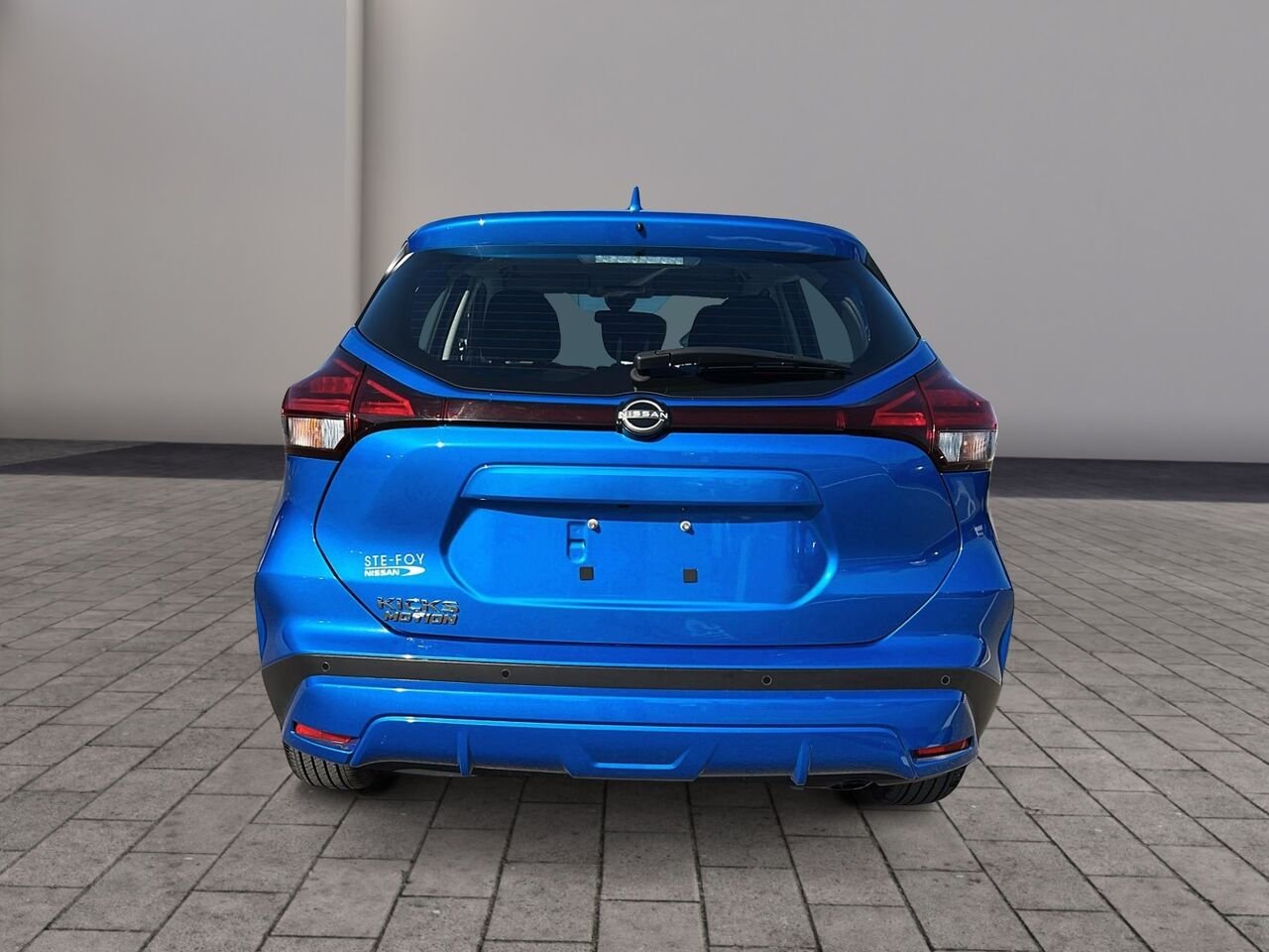 2024 Nissan Kicks S TA Blue Québec - photo #2