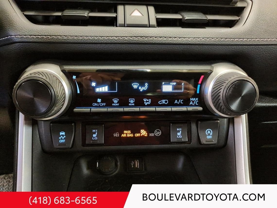 Toyota RAV4 531712-119 | LE, AWD 2024 Ciel argent métallisé Québec - photo #3