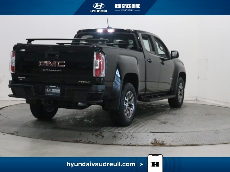 2021 GMC Canyon Black Laval - photo #10