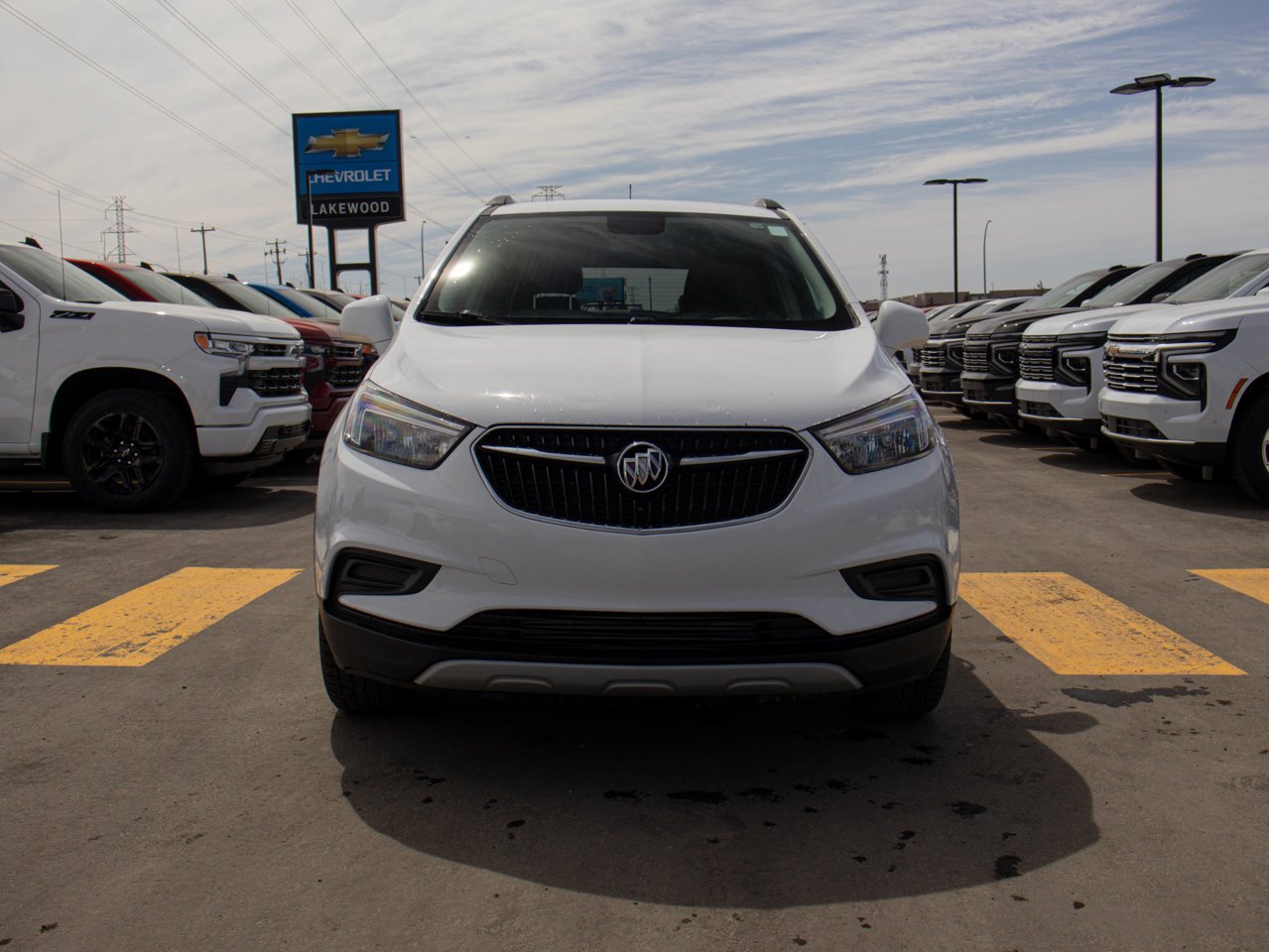 2020 Buick Encore AWD 4dr Preferred White Sherwood Park - photo #2