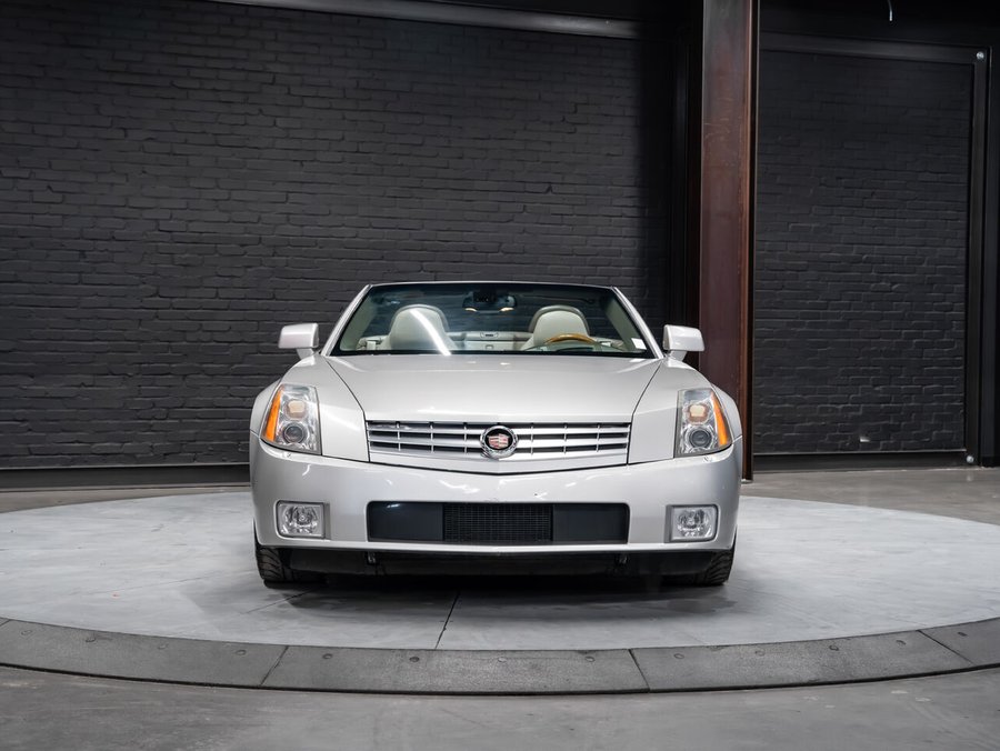2005 Cadillac XLR