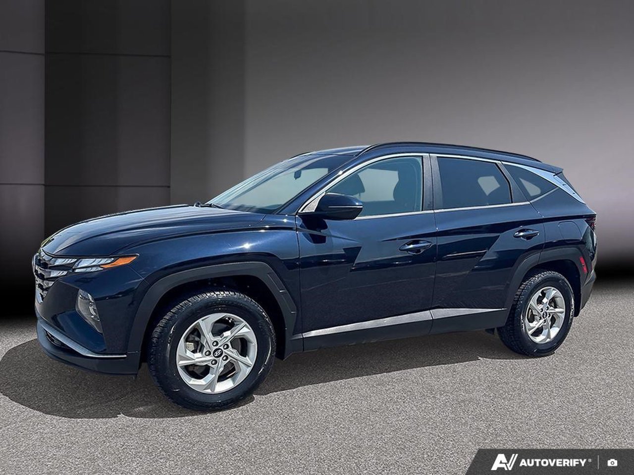 Hyundai Tucson KM8JBCAE6NU058703 2022 Noir Mirabel - photo #0