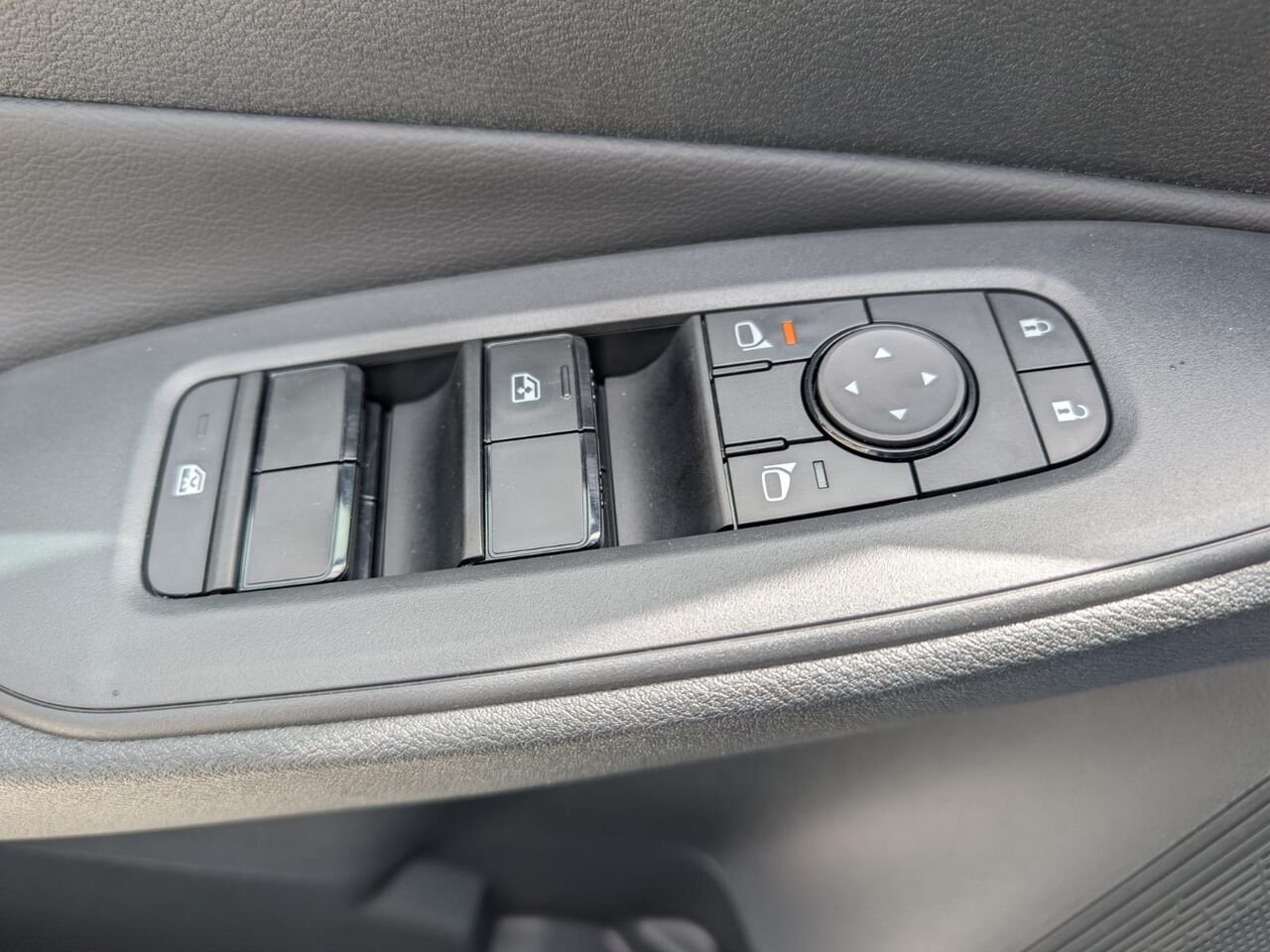NISSAN Sentra SENTRA SV 2026 Chalcanthite nacré métallisé Châteauguay - photo #20