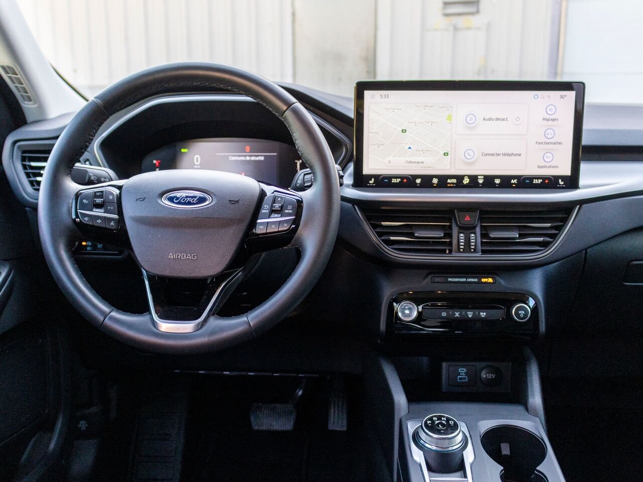 2023 Ford Escape VHR TA White Châteauguay - photo #8