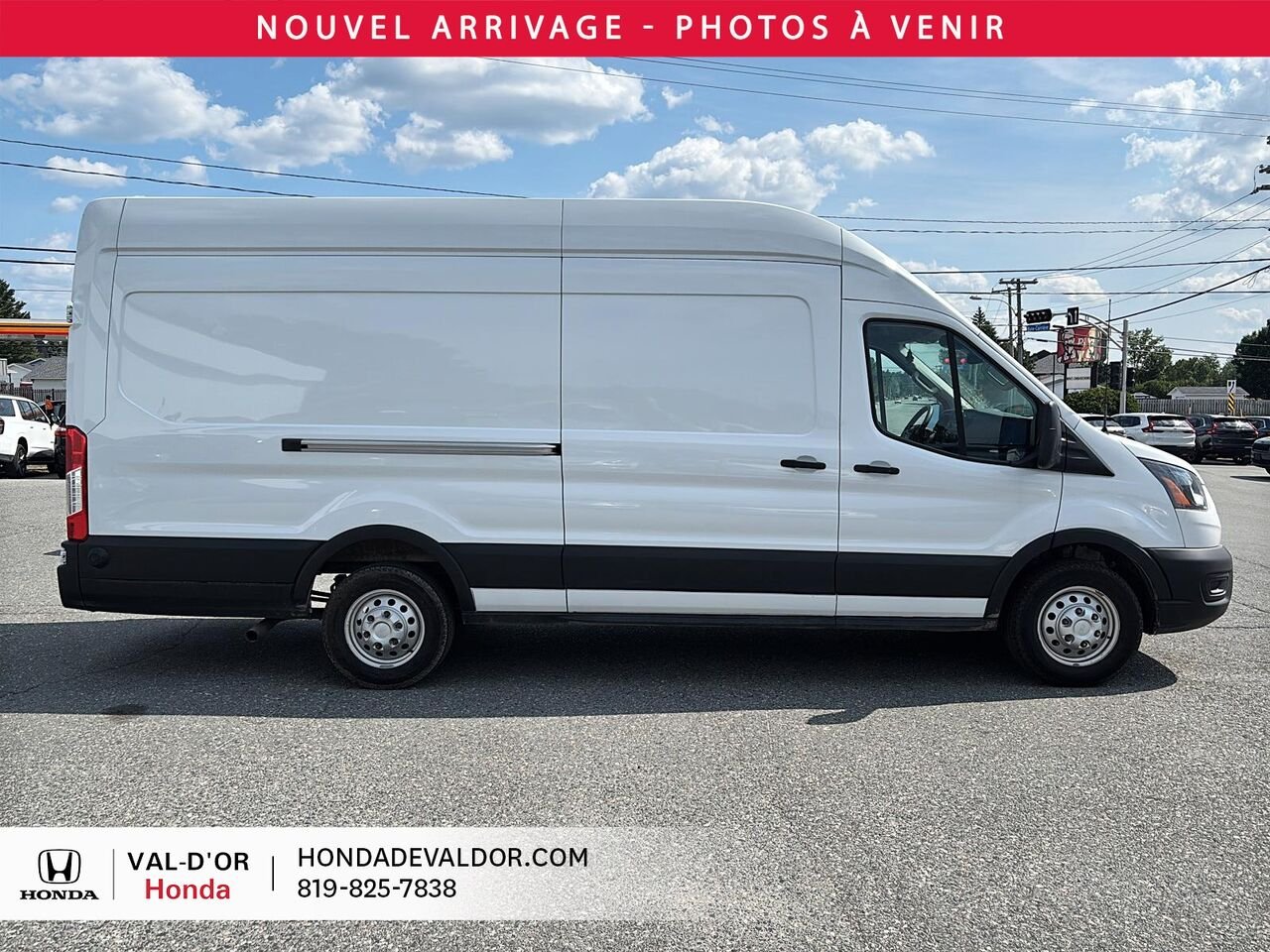 2025 Ford Transit fourgon utilitaire T-250 EL TI toit surélevé 148 po PNBV de 9 070 lb White Val-d'Or - photo #2