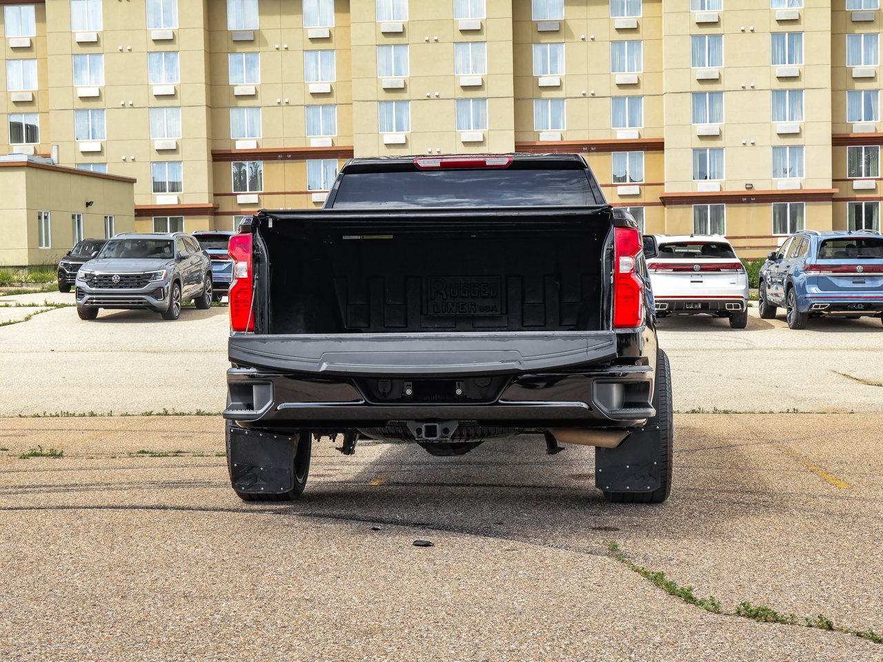 2024 Chevrolet Silverado 1500 4WD Double Cab 147 Custom Black Sherwood Park - photo #8