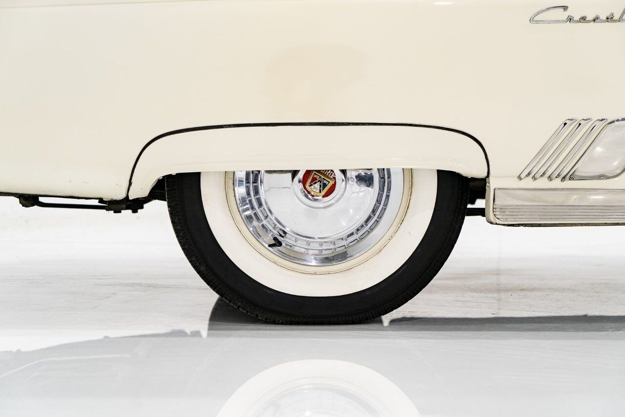 Ford Crestline Skyliner rare glass top long term ownership 1954 Blanc Montréal - photo #54