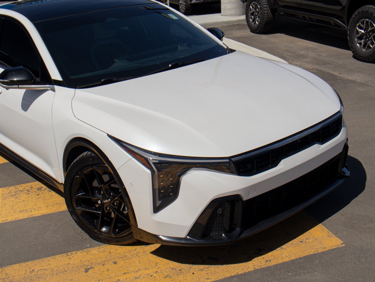 2025 Kia K4 GT-Line Turbo FWD White Sherwood Park - photo #16