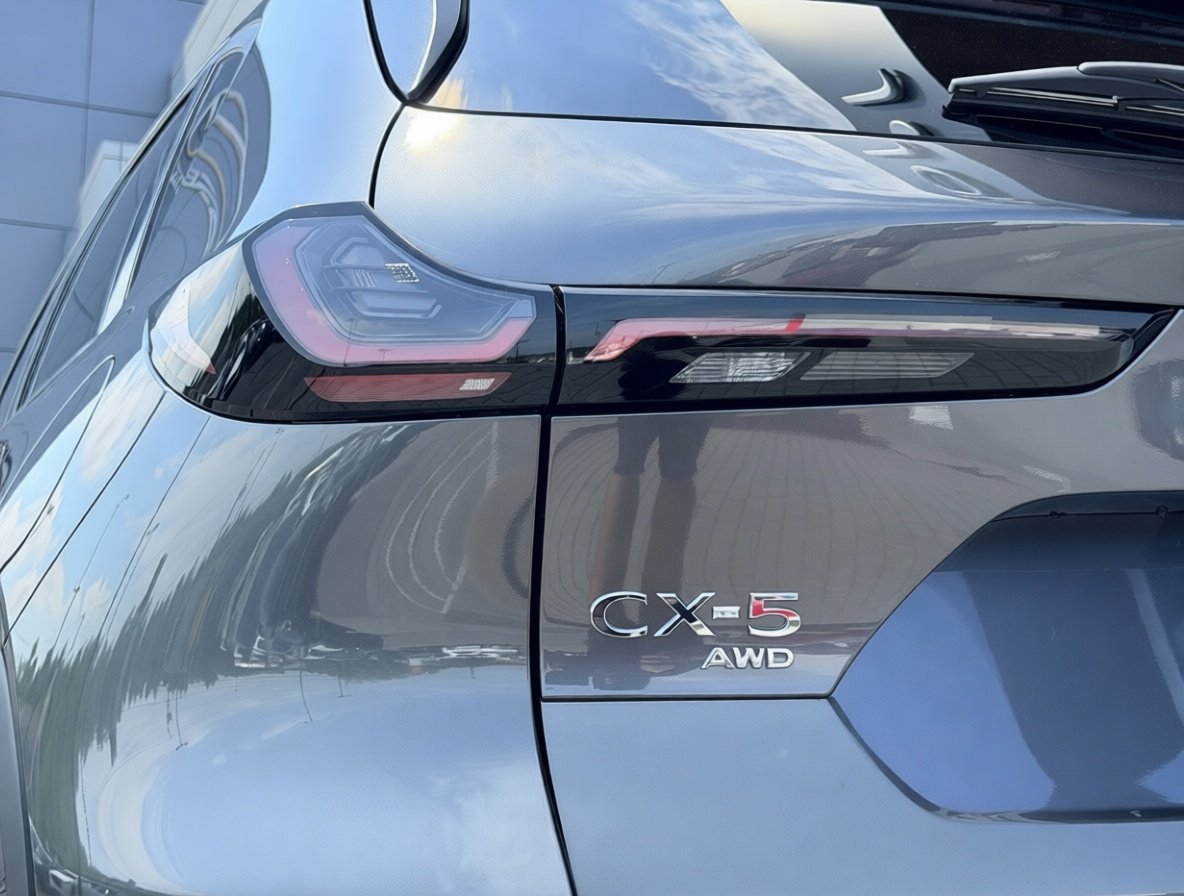 2026 MAZDA CX-5 Polymetal Grey Metallic Notre-Dame-des-Prairies - photo #8