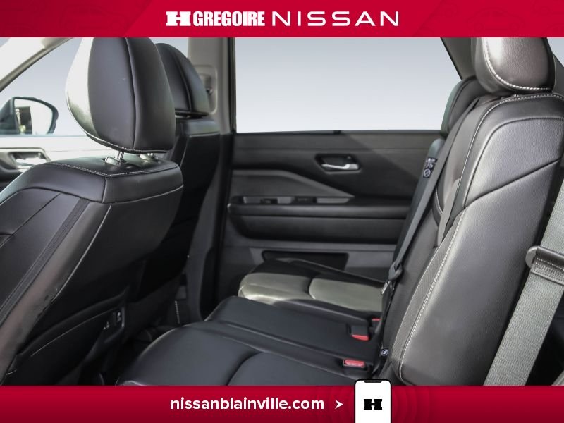 2024 Nissan Pathfinder Black Laval - photo #25