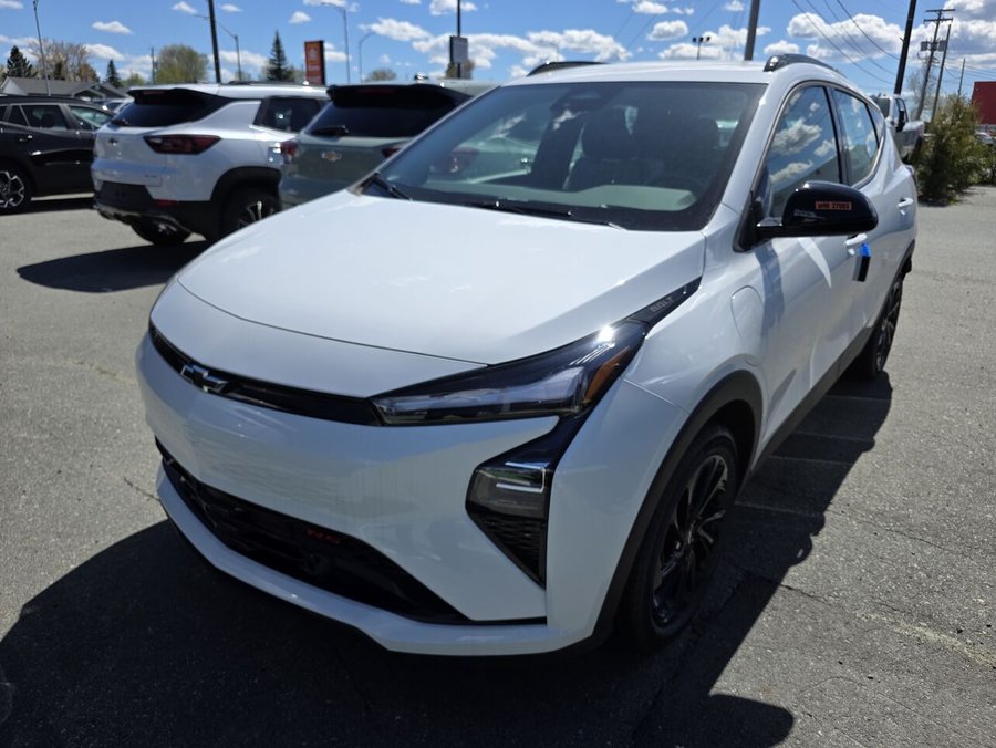 2027 Chevrolet Bolt 2027 Summit White