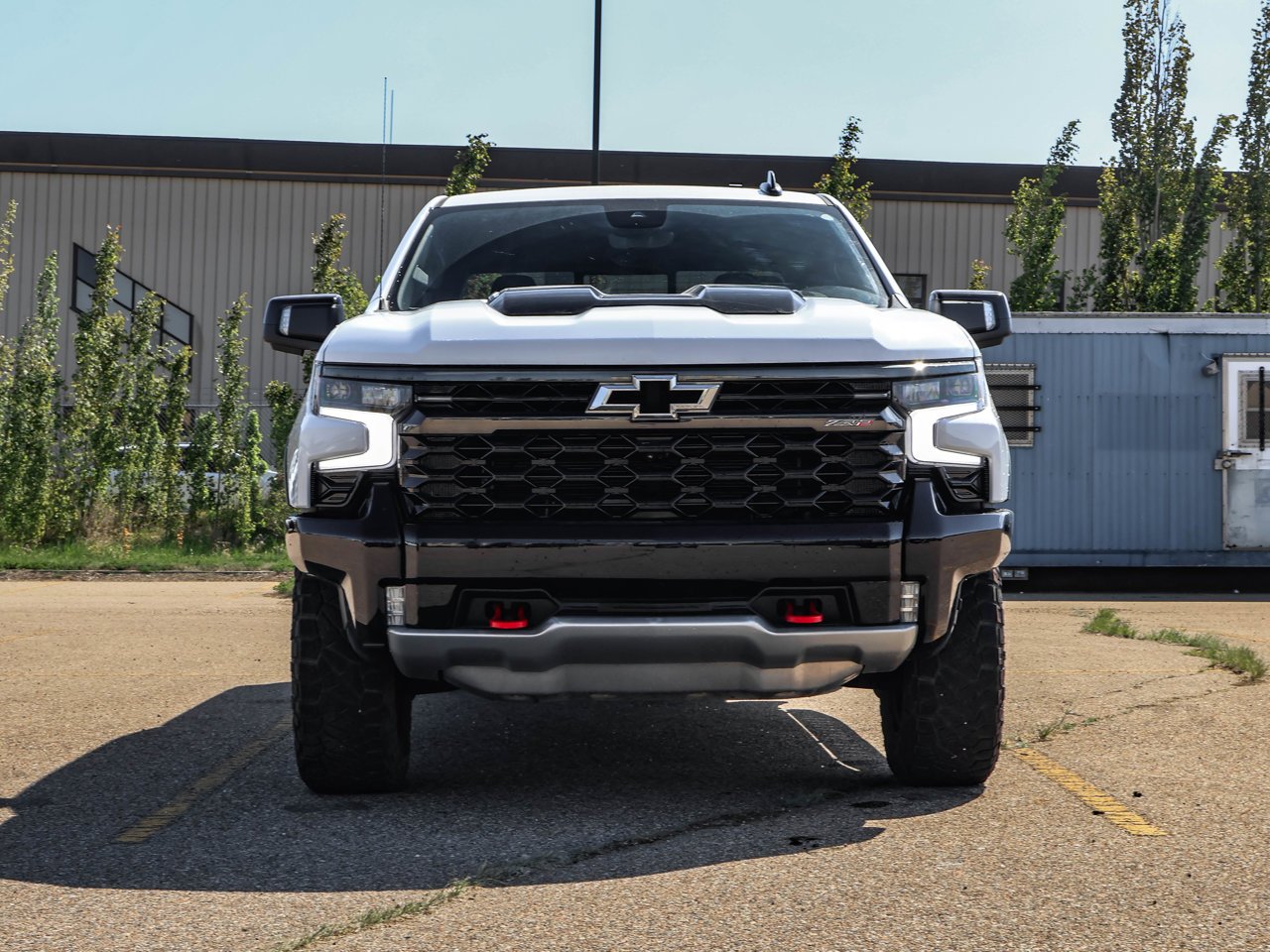 2024 Chevrolet Silverado 1500 4WD Crew Cab 147 ZR2 White Sherwood Park - photo #2