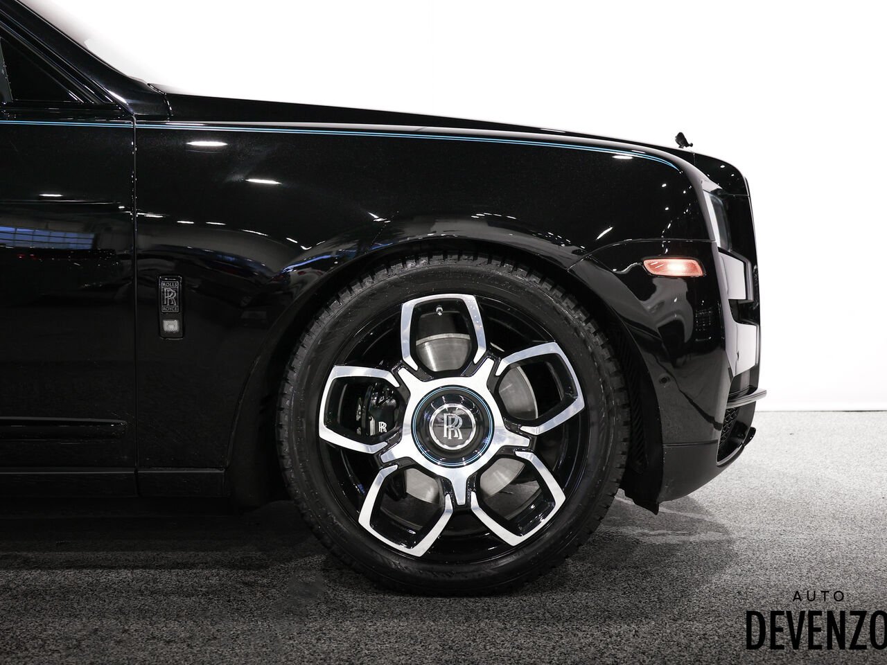 Rolls-Royce Cullinan 2023 Bleu Saint-Eustache - photo #5