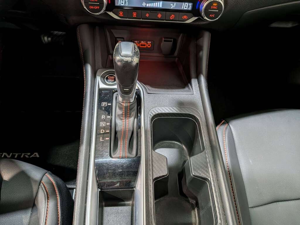 2024 Nissan Sentra SR Manual White Val-David - photo #25
