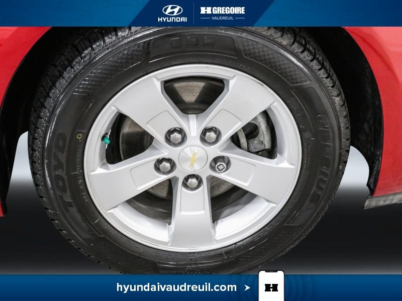 2013 Chevrolet Malibu Red Laval - photo #32