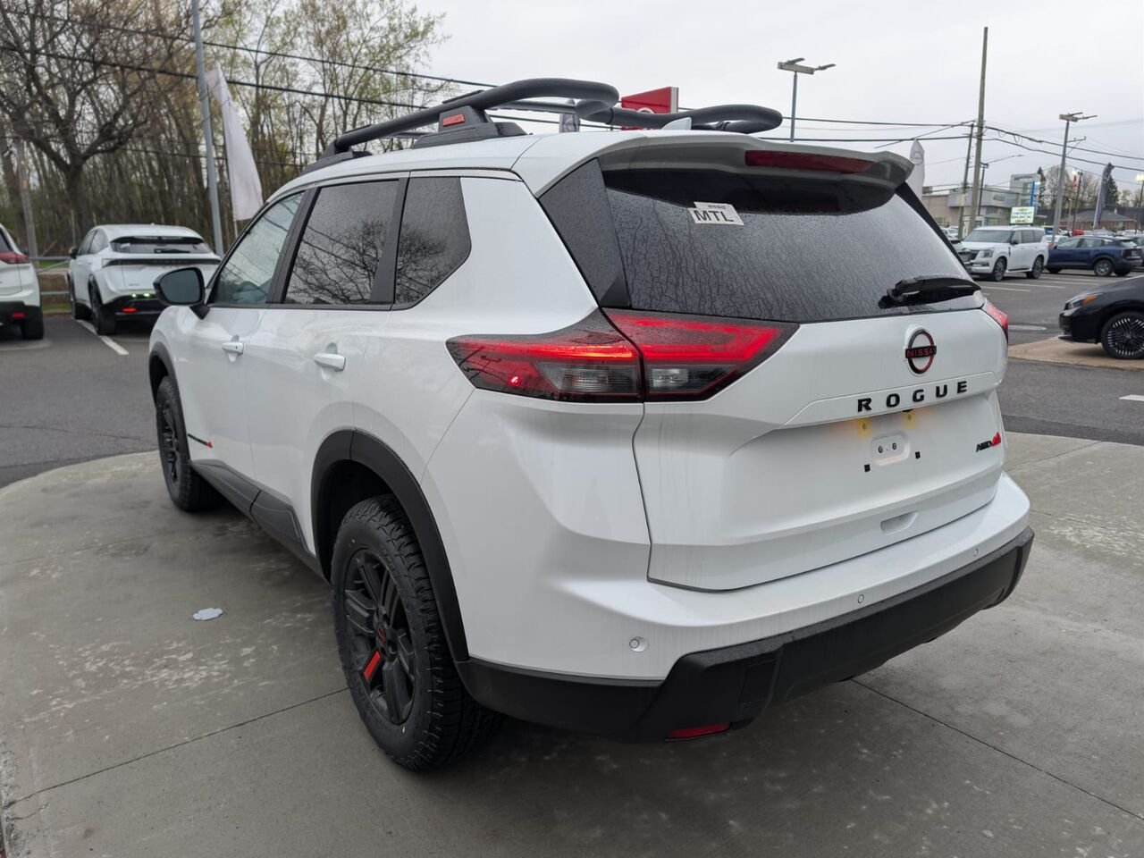 NISSAN Rogue ROGUE ROCK CREEK 2026 Blanc Everest nacré triple couche Châteauguay - photo #10