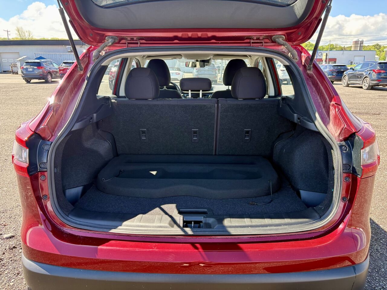 2021 Nissan Qashqai SV TI CVT Red Montmagny - photo #6