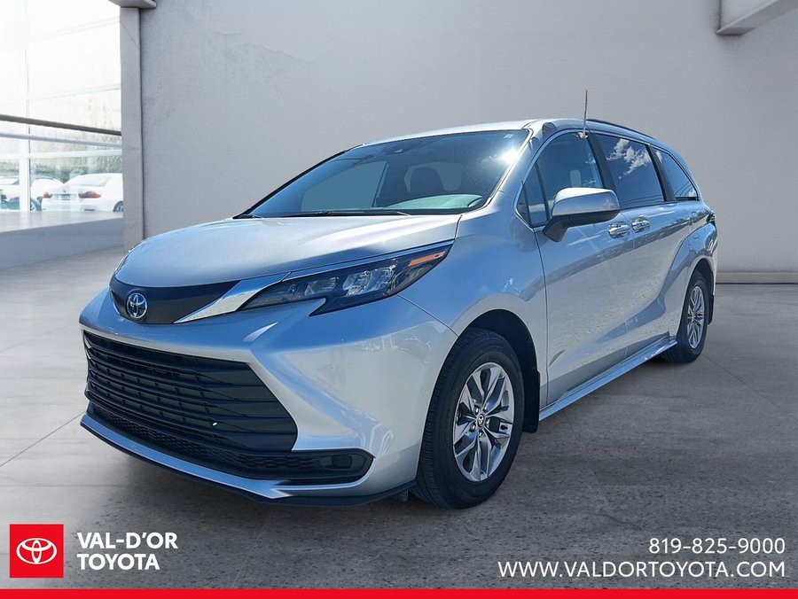 Toyota Sienna LE TA 8 places 2025 2025 Argent