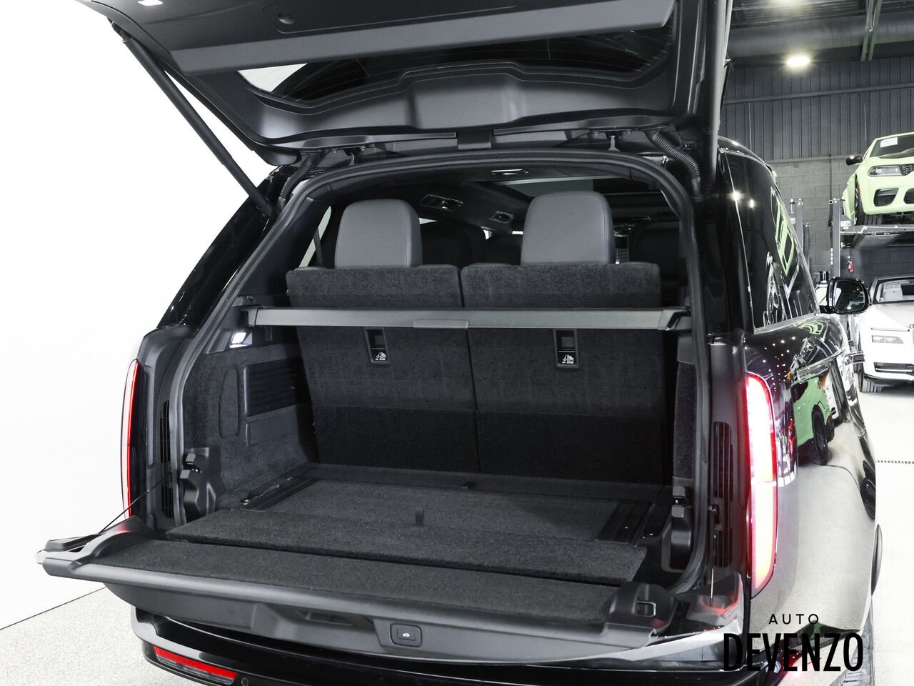 2024 Land Rover Range Rover Black Saint-Eustache - photo #23