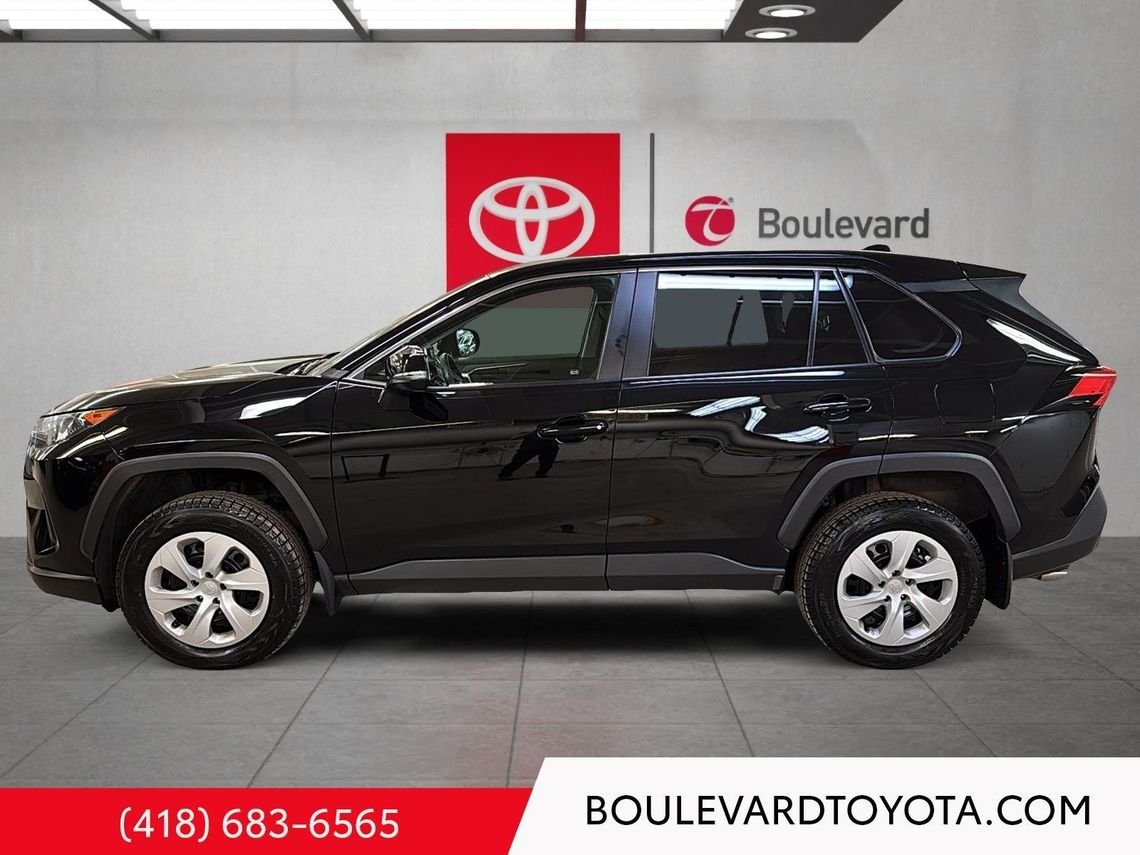 Toyota RAV4 99357B-118 | LE, AWD 2024 Noir minuit métallisé Québec - photo #12