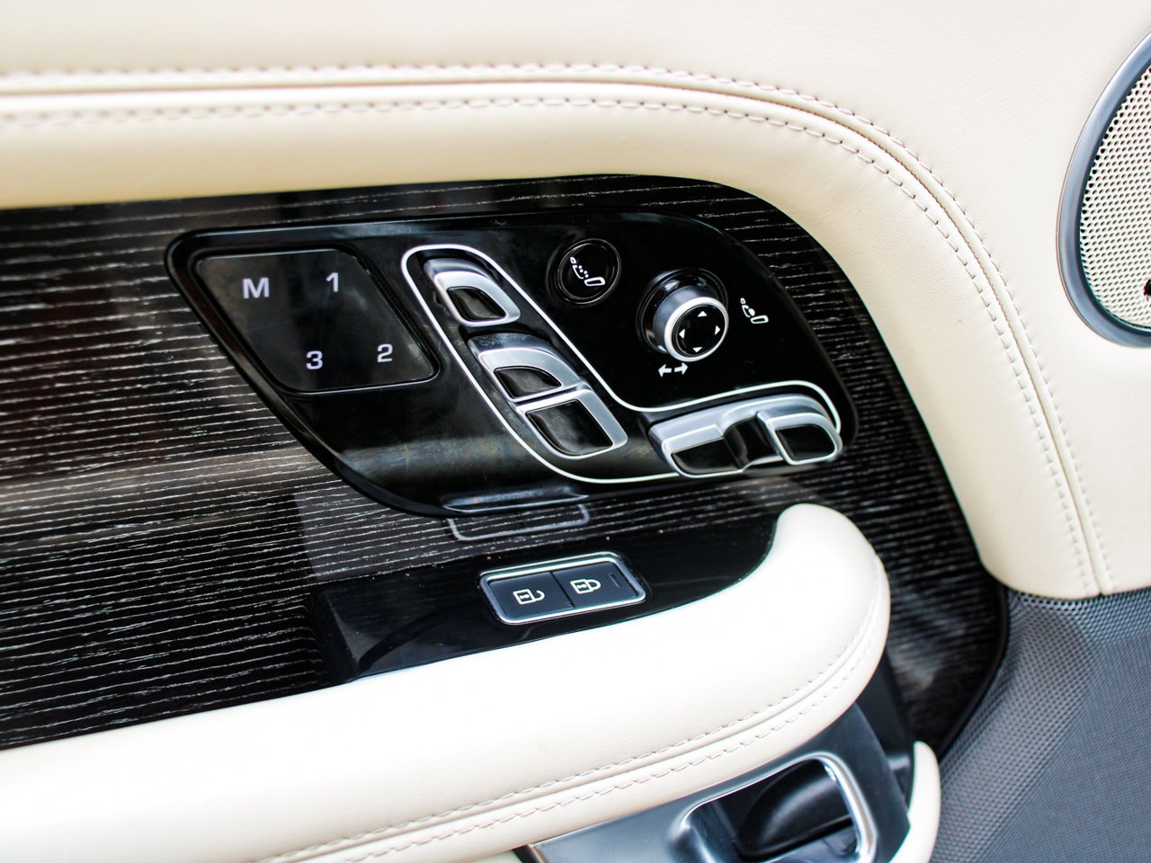 2022 Land Rover Range Rover P525 Autobiography SWB White Sherwood Park - photo #16
