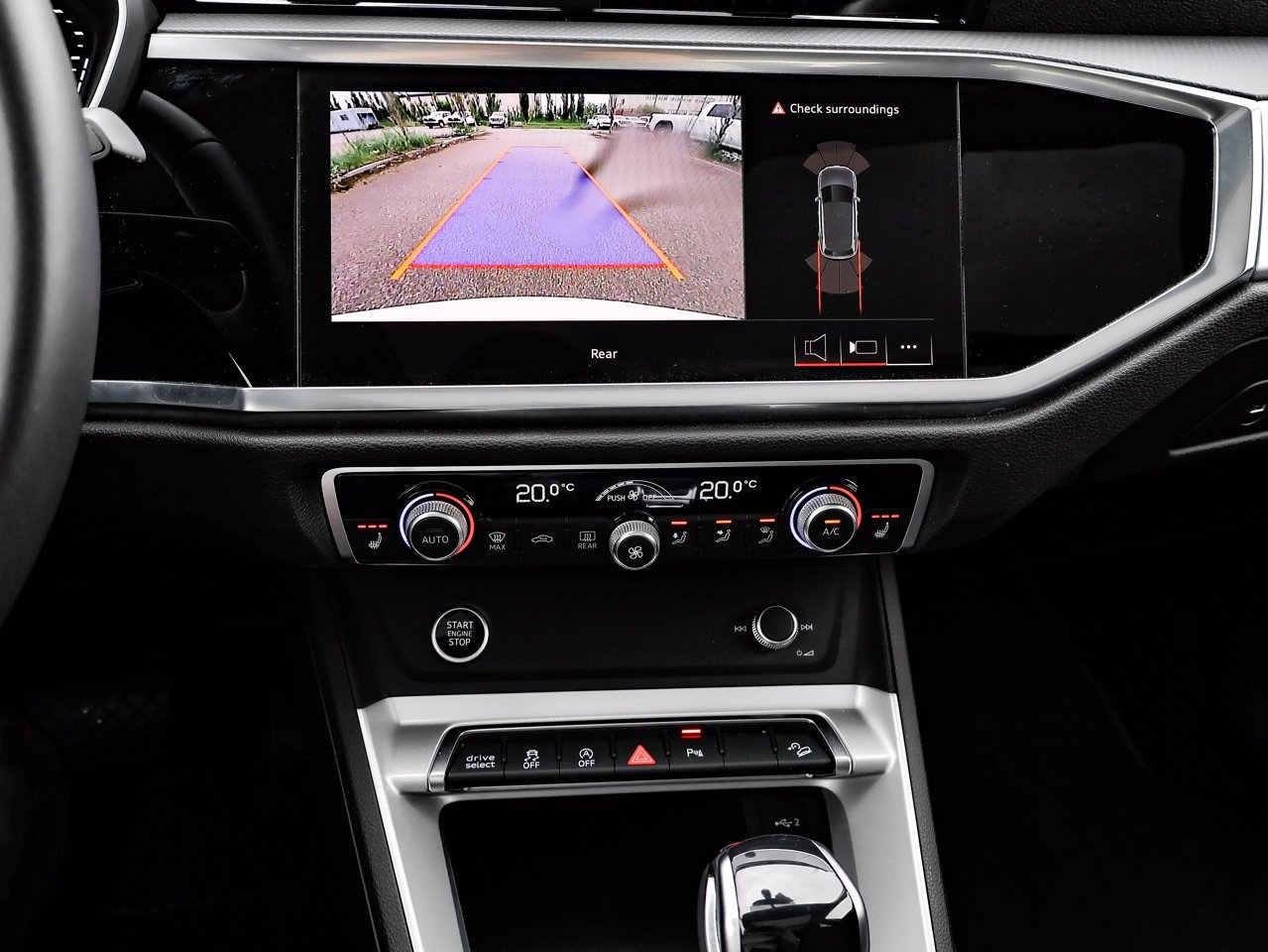 2025 Audi Q3 40 TFSI quattro White Sherwood Park - photo #25