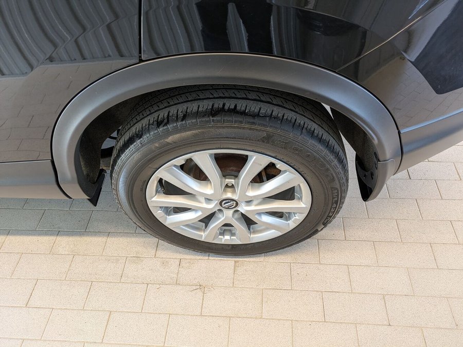 2021 Nissan Qashqai S AWD Black