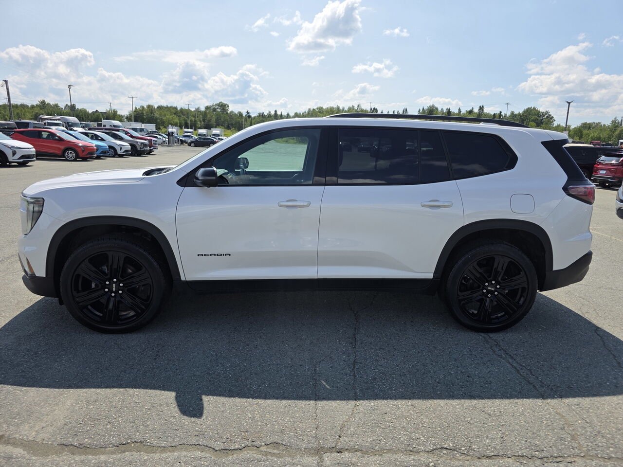 GMC Acadia Elevation 2024 Blanc Rouyn-Noranda - photo #27