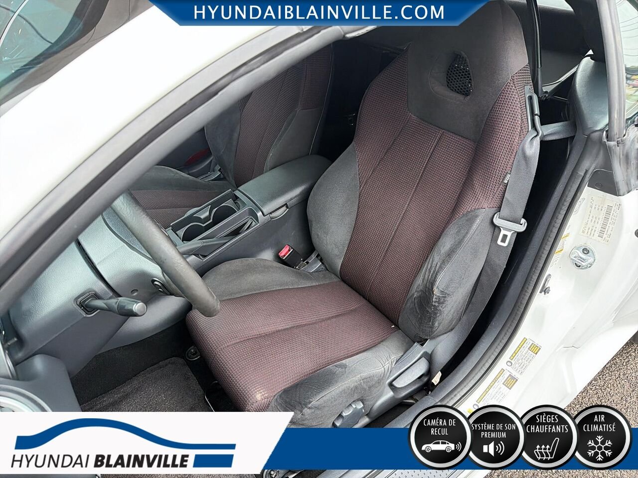 2011 Mitsubishi Eclipse White Blainville - photo #8