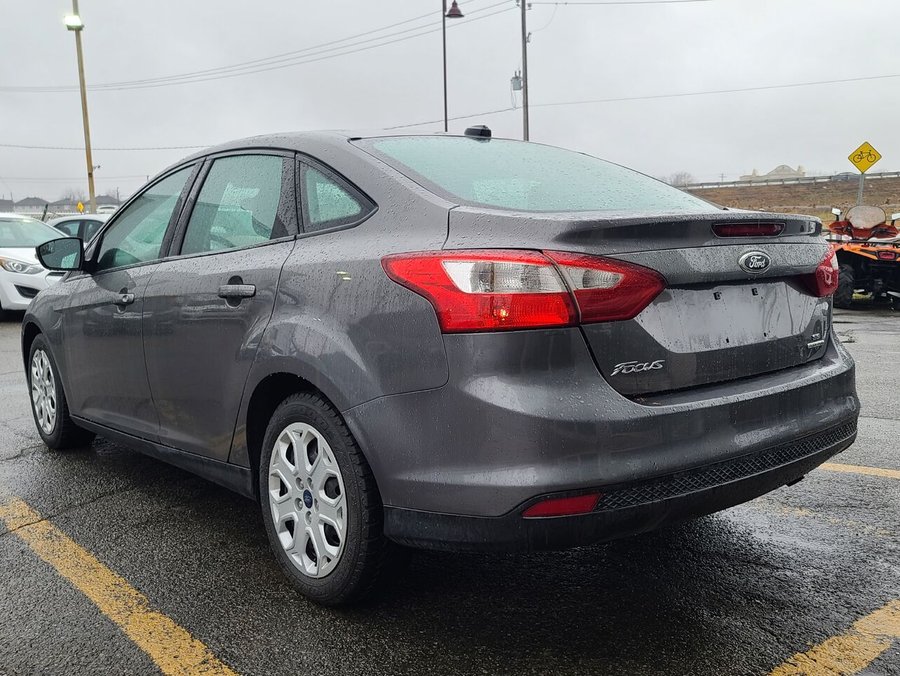 2013 Ford Focus 2013 Grey