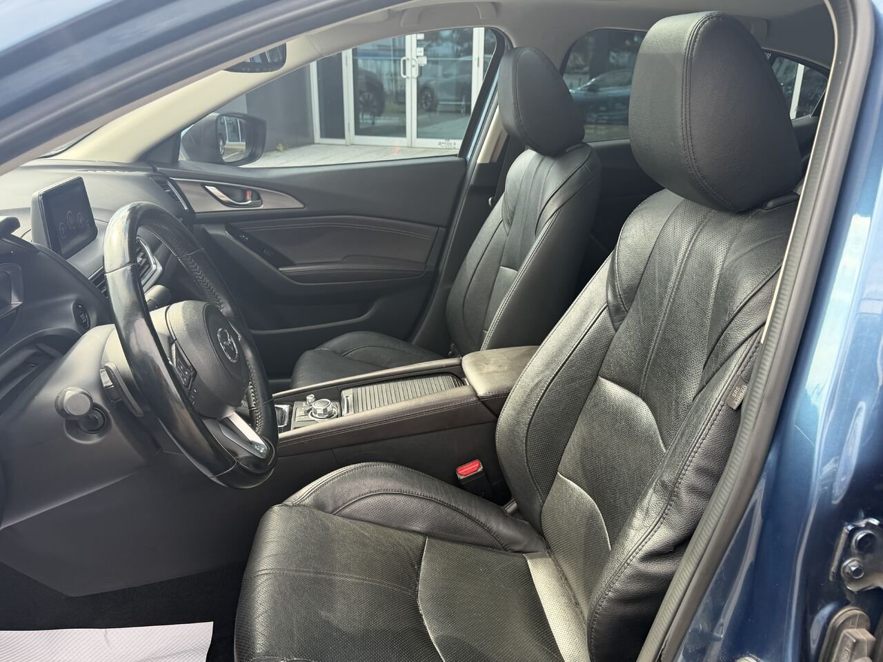 Mazda Mazda3 2017 Bleu Ste-Marie - photo #8