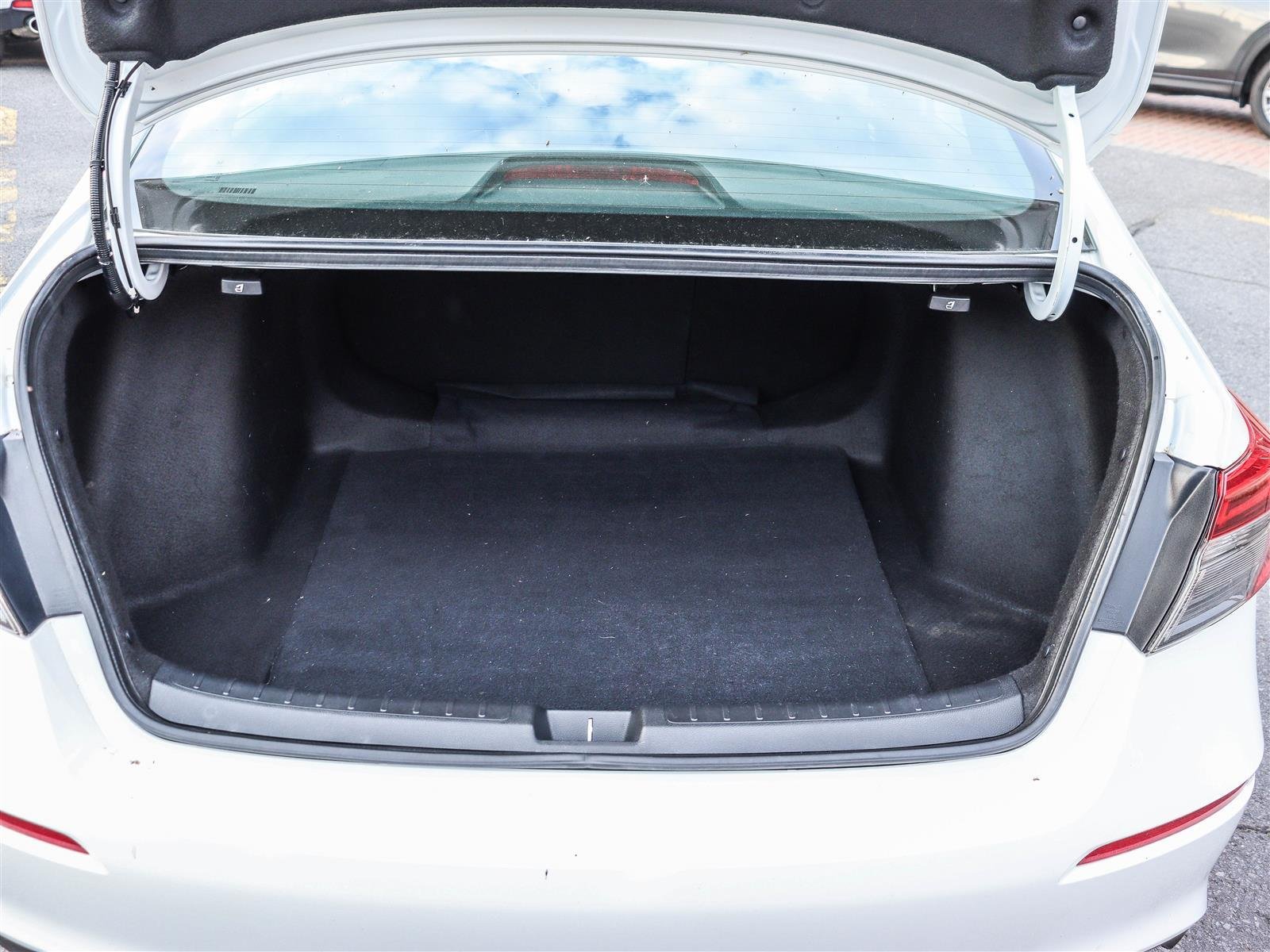 Honda Civic Berline Sport 2024 White Ottawa & Gatineau - photo #17