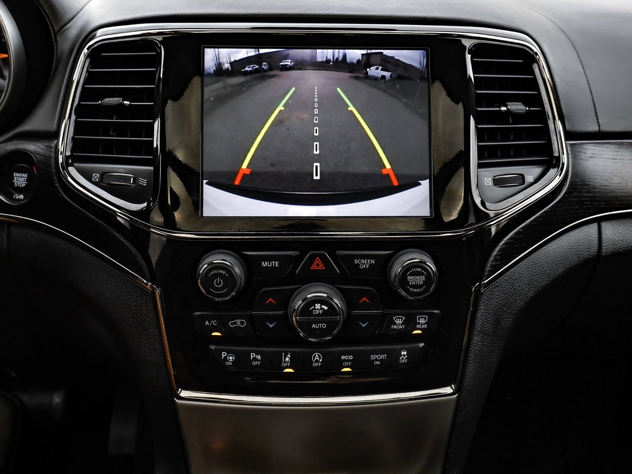 2021 Jeep Grand Cherokee High Altitude 4x4 White Sherwood Park - photo #27