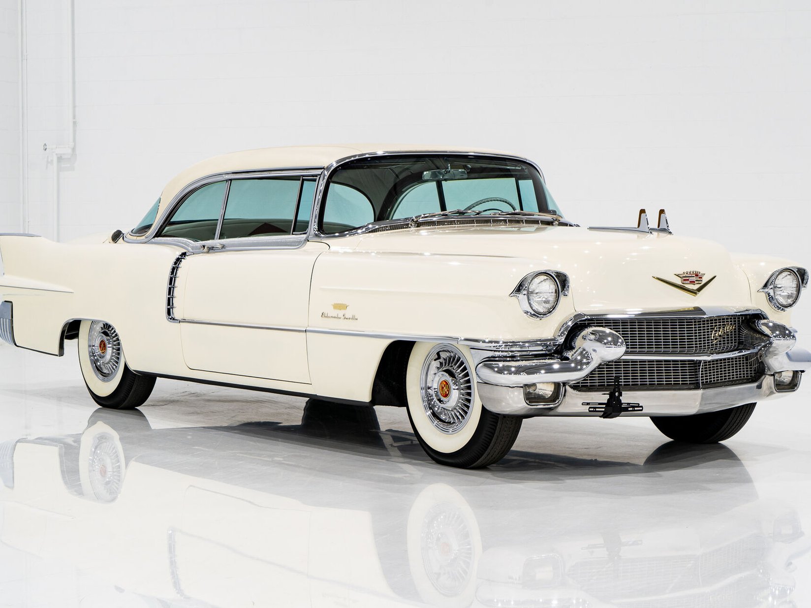 1956 Cadillac Eldorado Seville With Factory A/C | PRIX EN USD White Montreal - photo #29