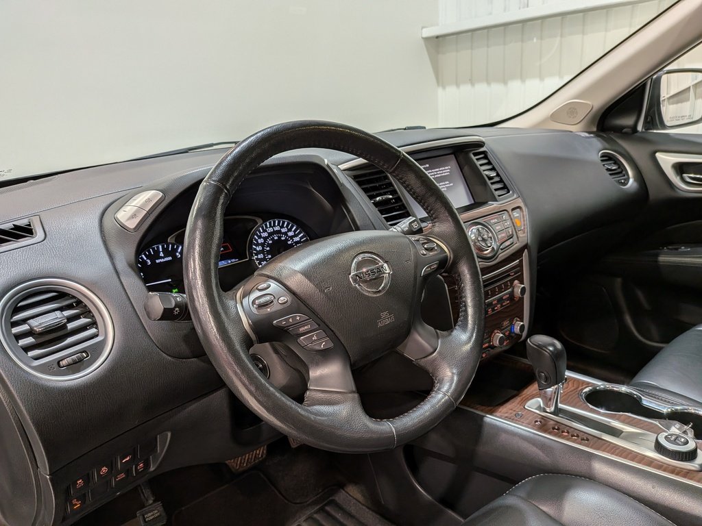 2019 Nissan Pathfinder 4x4 Platinum Black Val-David - photo #17