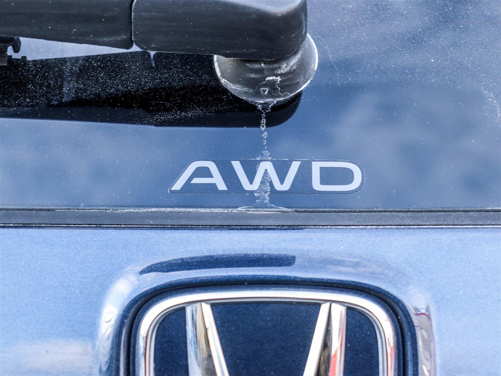 Honda CR-V hybride Touring 2023 Blue Ottawa & Gatineau - photo #19