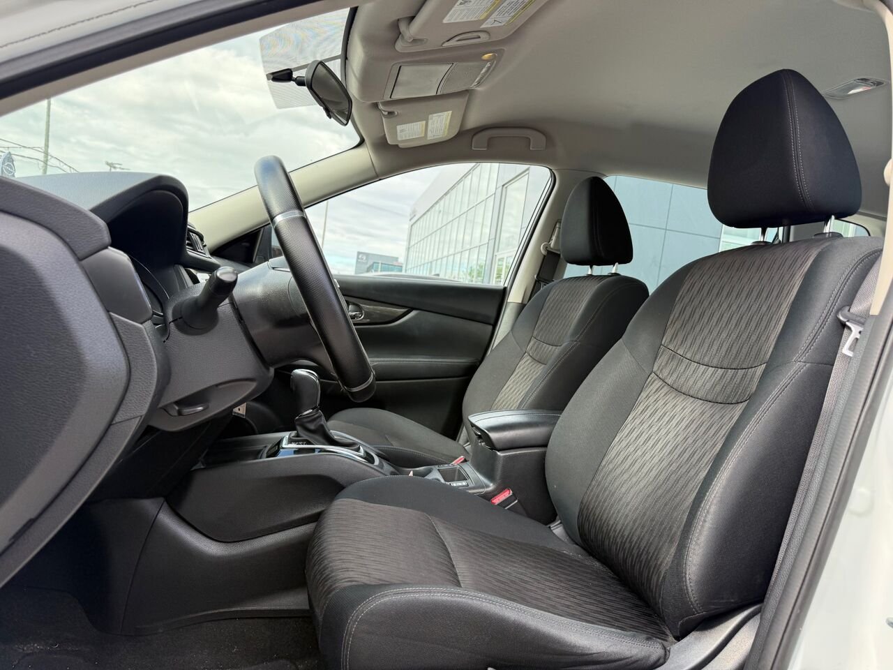 Nissan Rogue S TI 2018 Blanc Châteauguay - photo #2